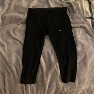 Cropped Nike leggings